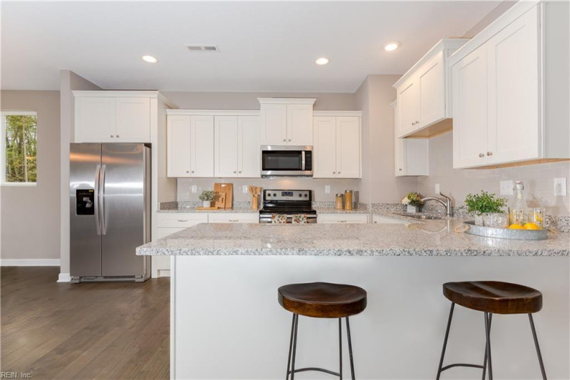 Photo 11 of 21 residential for sale in Williamsburg virginia