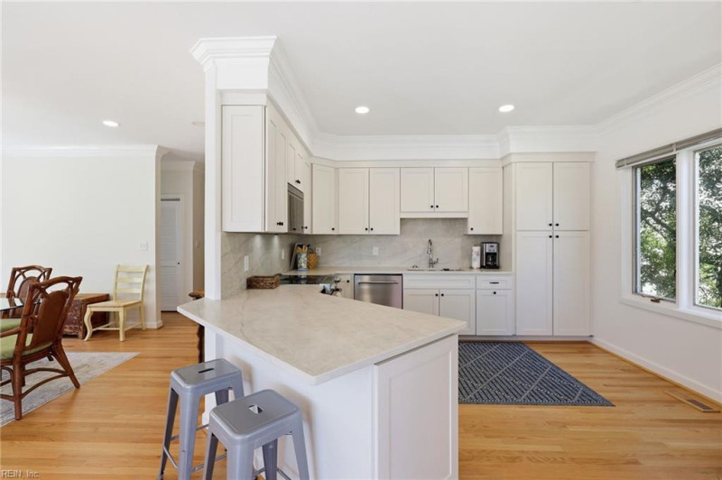 Photo 25 of 50 residential for sale in Virginia Beach virginia