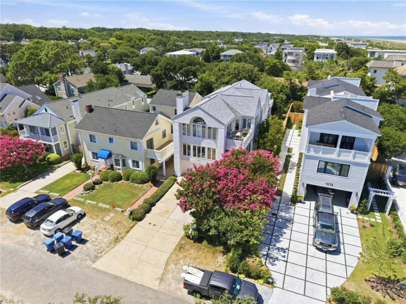 Photo 4 of 50 residential for sale in Virginia Beach virginia