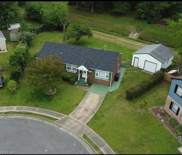 Photo 3 of 21 residential for sale in Hampton virginia