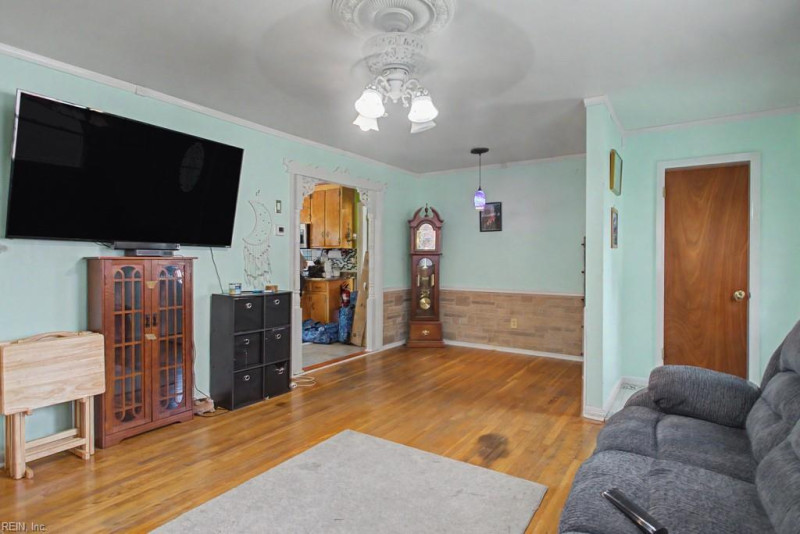 Photo 6 of 21 residential for sale in Hampton virginia