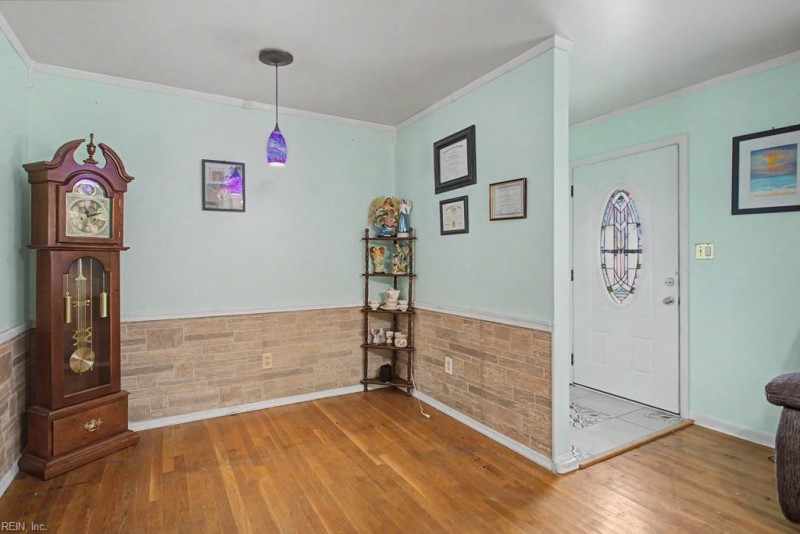 Photo 7 of 21 residential for sale in Hampton virginia
