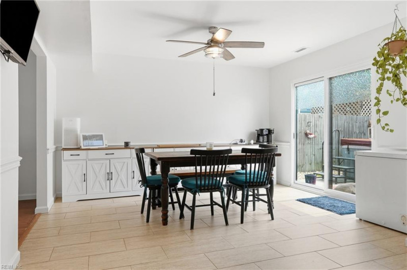 Photo 13 of 28 residential for sale in Virginia Beach virginia