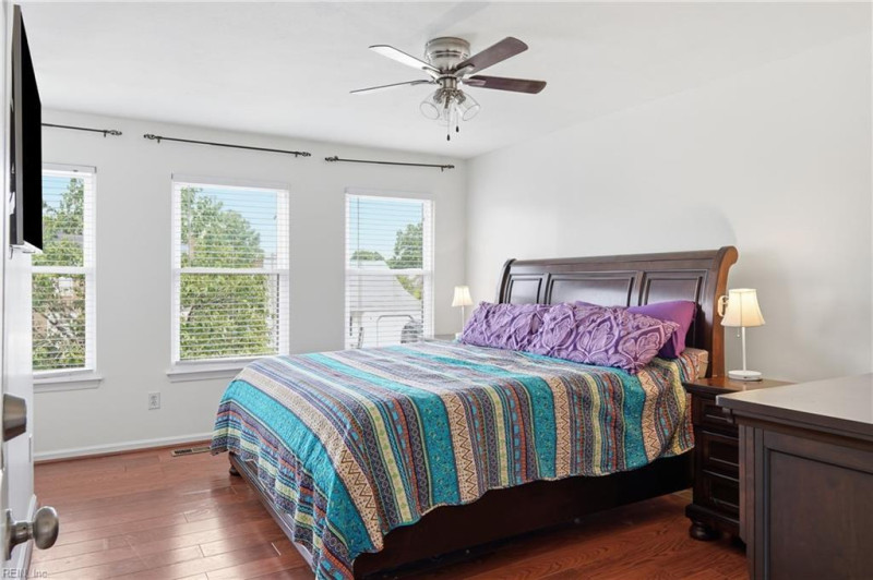 Photo 19 of 28 residential for sale in Virginia Beach virginia