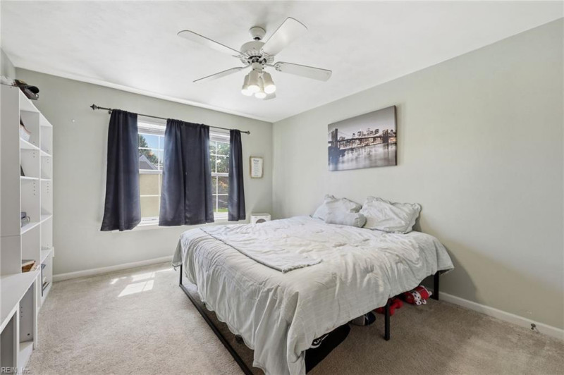 Photo 19 of 49 residential for sale in Chesapeake virginia