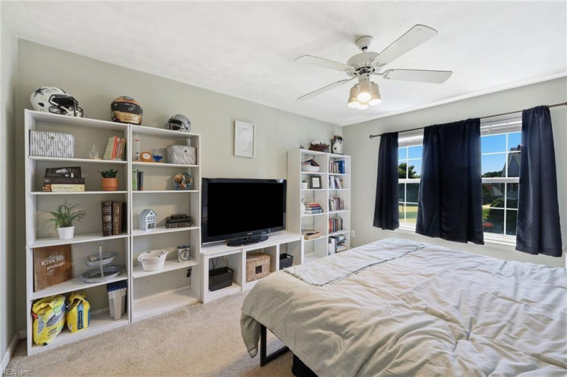 Photo 20 of 49 residential for sale in Chesapeake virginia