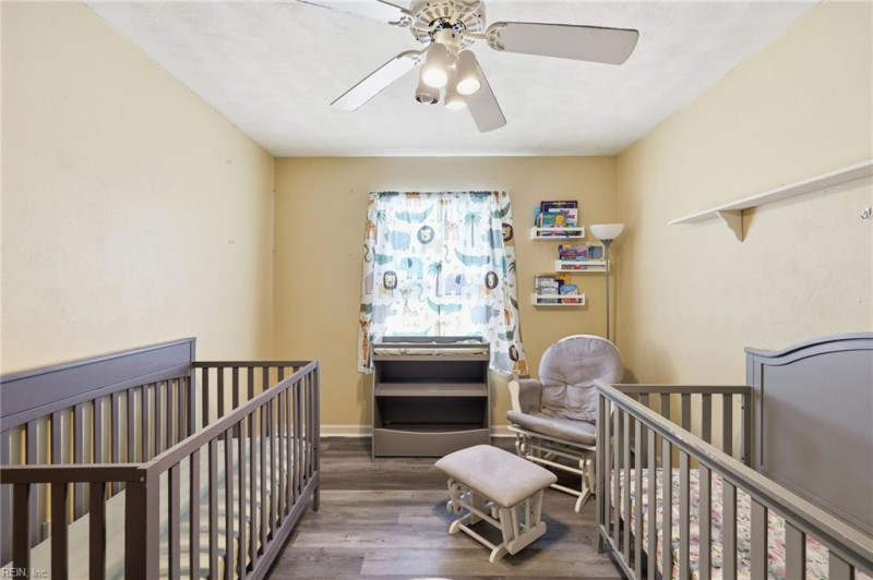 Photo 23 of 49 residential for sale in Chesapeake virginia