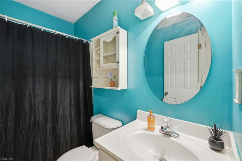 Photo 24 of 49 residential for sale in Chesapeake virginia
