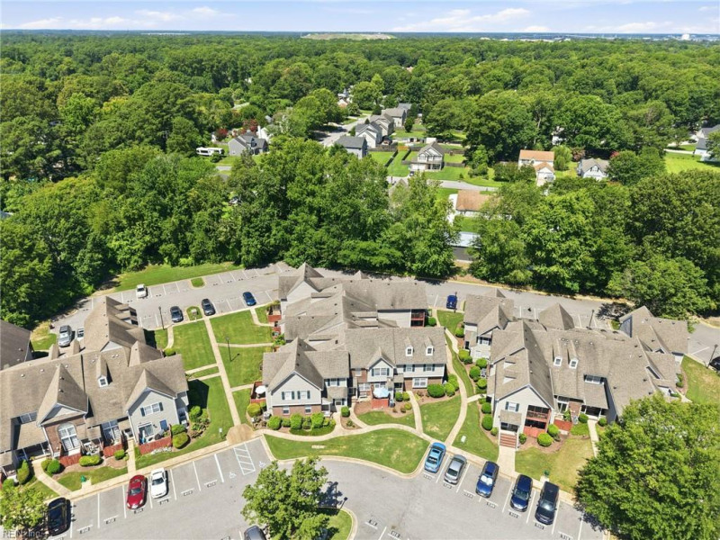 Photo 34 of 49 residential for sale in Chesapeake virginia