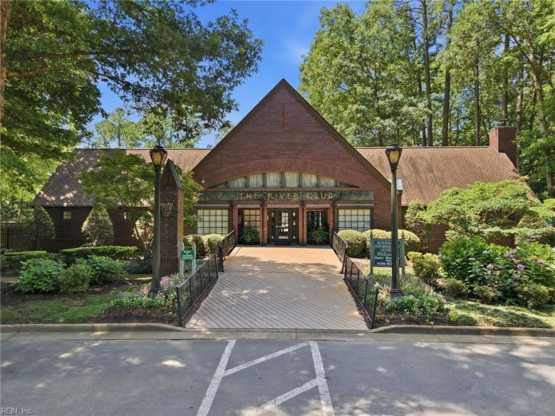 Photo 40 of 49 residential for sale in Chesapeake virginia