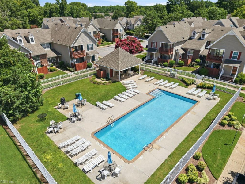 Photo 8 of 49 residential for sale in Chesapeake virginia