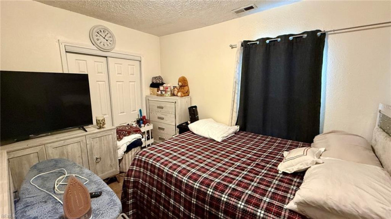 Photo 6 of 11 residential for sale in Newport News virginia Photo 6 of 11 residential for sale in Newport News virginia