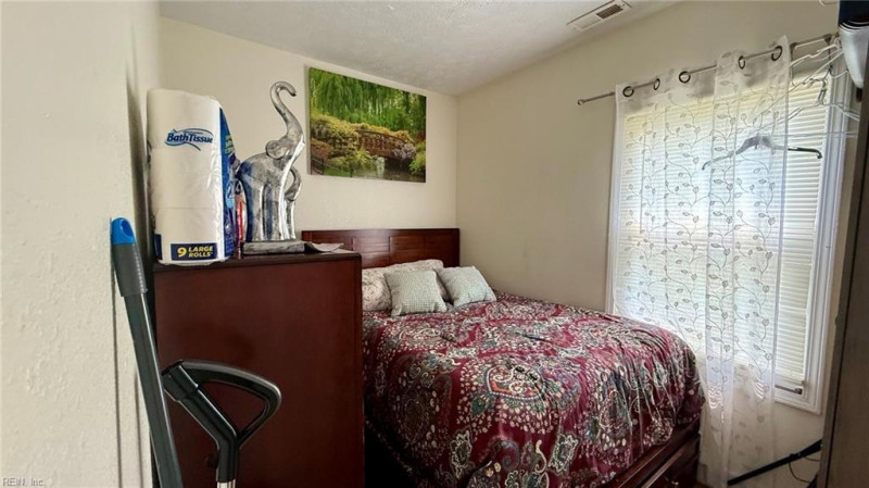 Photo 7 of 11 residential for sale in Newport News virginia Photo 7 of 11 residential for sale in Newport News virginia