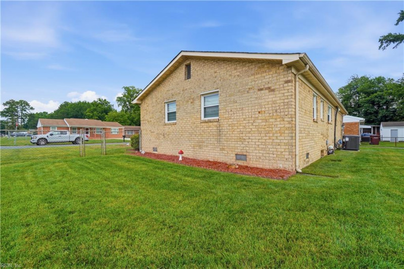 Photo 33 of 36 residential for sale in Chesapeake virginia Photo 33 of 36 residential for sale in Chesapeake virginia