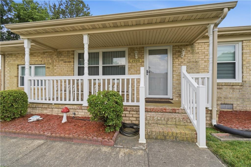Photo 4 of 36 residential for sale in Chesapeake virginia Photo 4 of 36 residential for sale in Chesapeake virginia