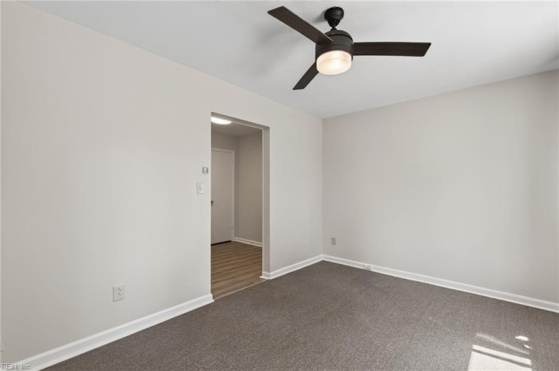 Photo 10 of 29 residential for sale in Virginia Beach virginia