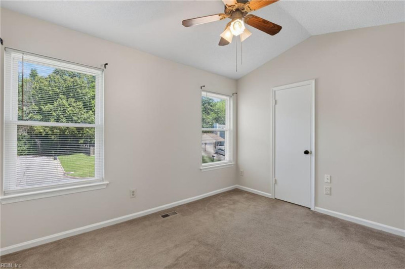 Photo 13 of 29 residential for sale in Virginia Beach virginia