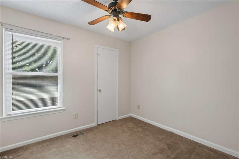 Photo 17 of 29 residential for sale in Virginia Beach virginia