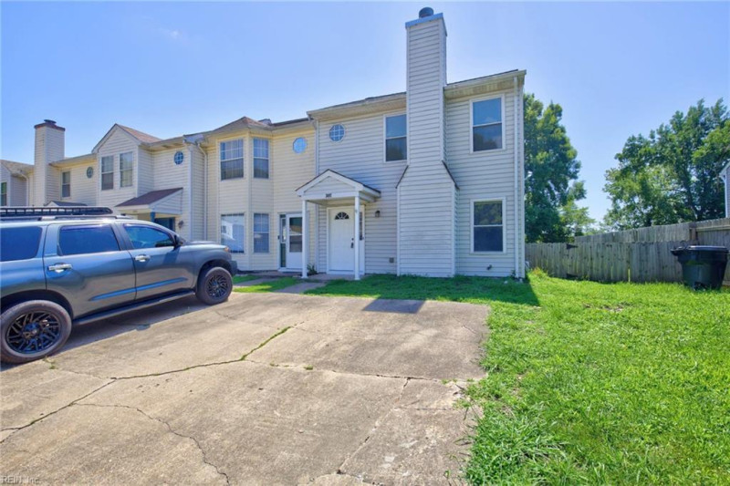 Photo 2 of 29 residential for sale in Virginia Beach virginia