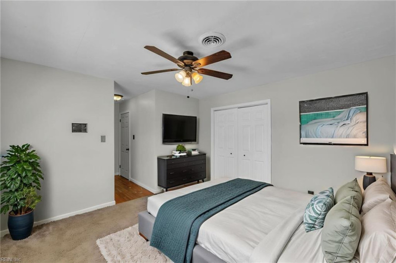 Photo 15 of 28 residential for sale in Chesapeake virginia