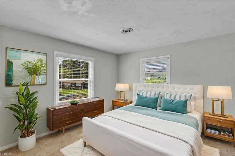 Photo 17 of 28 residential for sale in Chesapeake virginia