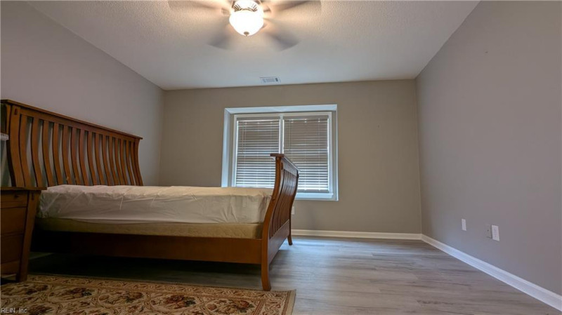 Photo 14 of 17 residential for sale in Chesapeake virginia Photo 14 of 17 residential for sale in Chesapeake virginia