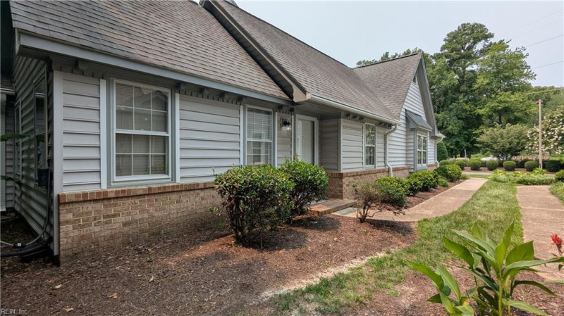 Photo 2 of 17 residential for sale in Chesapeake virginia Photo 2 of 17 residential for sale in Chesapeake virginia