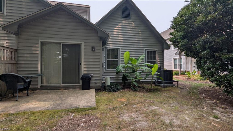 Photo 3 of 17 residential for sale in Chesapeake virginia Photo 3 of 17 residential for sale in Chesapeake virginia