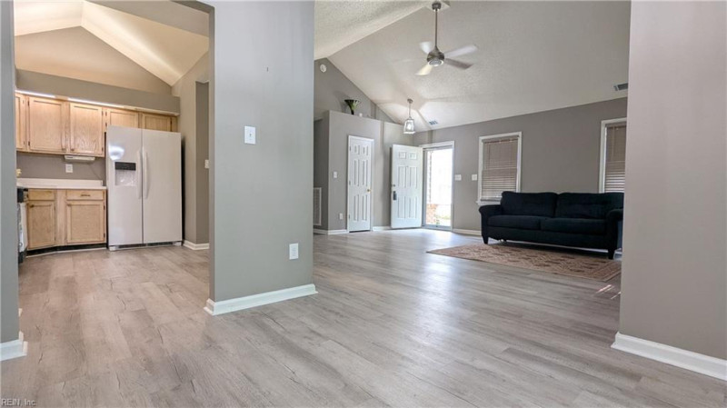 Photo 4 of 17 residential for sale in Chesapeake virginia Photo 4 of 17 residential for sale in Chesapeake virginia