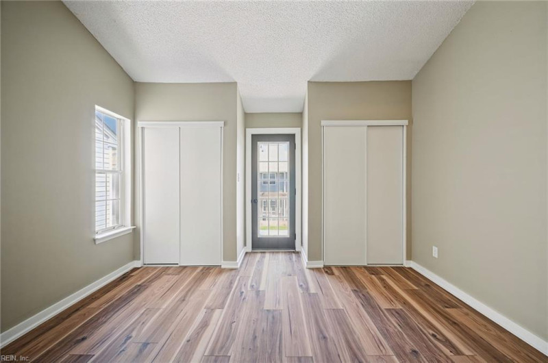 Photo 10 of 40 residential for sale in Virginia Beach virginia