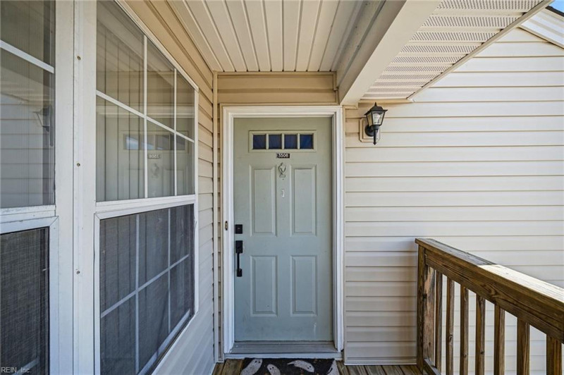 Photo 2 of 40 residential for sale in Virginia Beach virginia