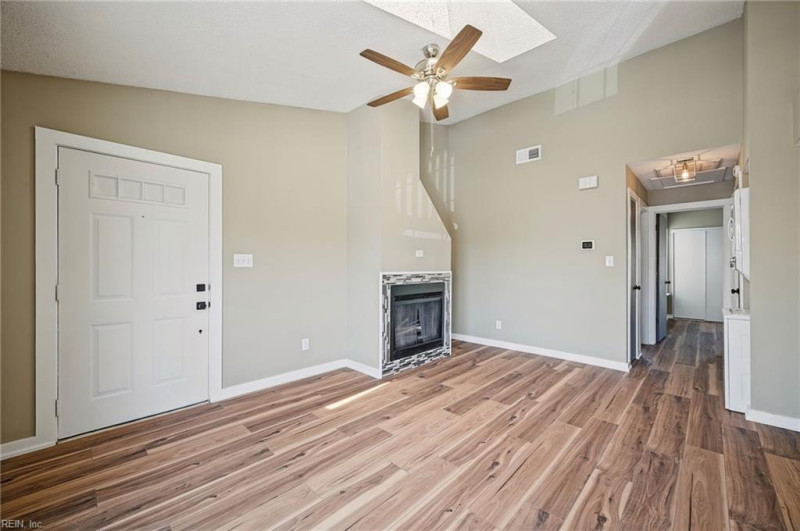 Photo 26 of 40 residential for sale in Virginia Beach virginia