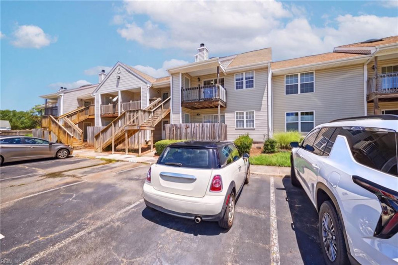 Photo 35 of 40 residential for sale in Virginia Beach virginia