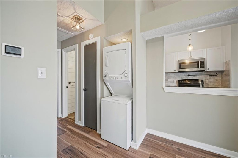 Photo 8 of 40 residential for sale in Virginia Beach virginia