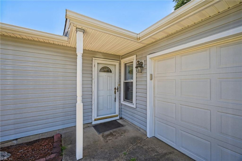 Photo 3 of 20 residential for sale in Chesapeake virginia Photo 3 of 20 residential for sale in Chesapeake virginia