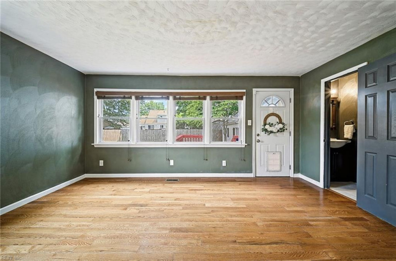 Photo 13 of 42 residential for sale in Norfolk virginia Photo 13 of 42 residential for sale in Norfolk virginia