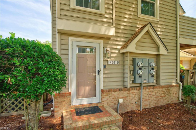 Photo 2 of 25 residential for sale in Chesapeake virginia Photo 2 of 25 residential for sale in Chesapeake virginia