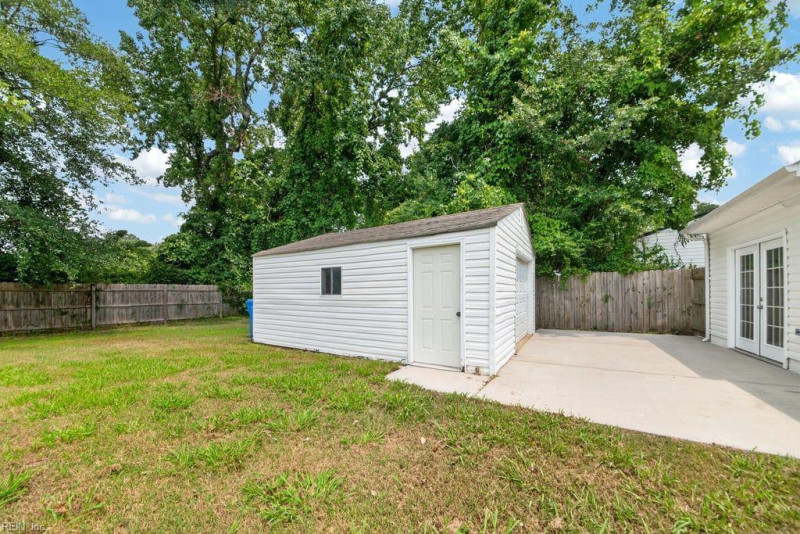 Photo 19 of 23 residential for sale in Chesapeake virginia Photo 19 of 23 residential for sale in Chesapeake virginia