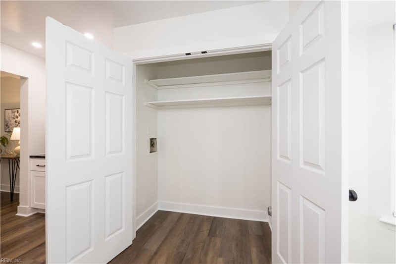 Photo 12 of 35 residential for sale in Virginia Beach virginia