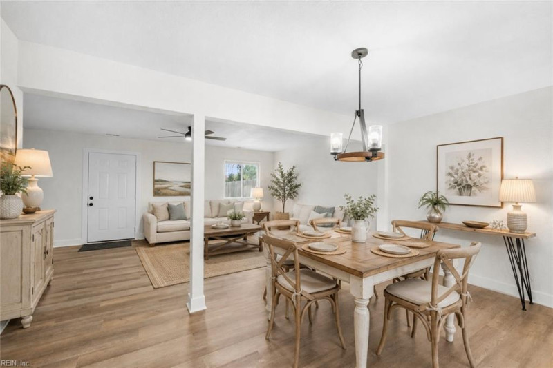 Photo 14 of 35 residential for sale in Virginia Beach virginia