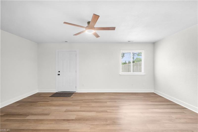 Photo 19 of 35 residential for sale in Virginia Beach virginia