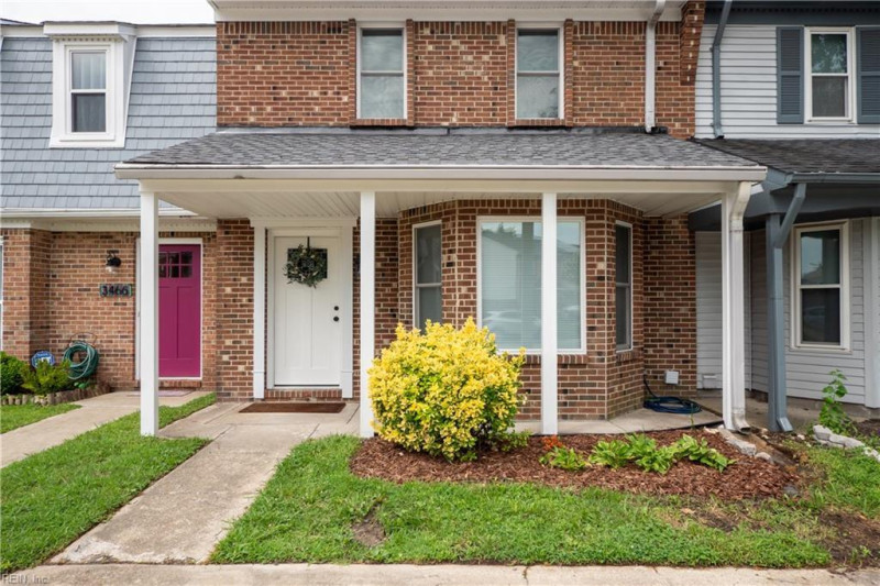 Photo 2 of 35 residential for sale in Virginia Beach virginia