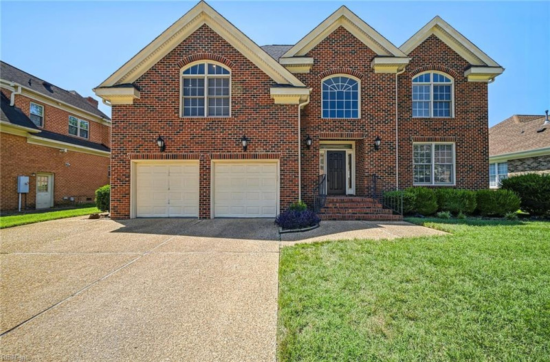 Photo 3 of 42 residential for sale in Hampton virginia