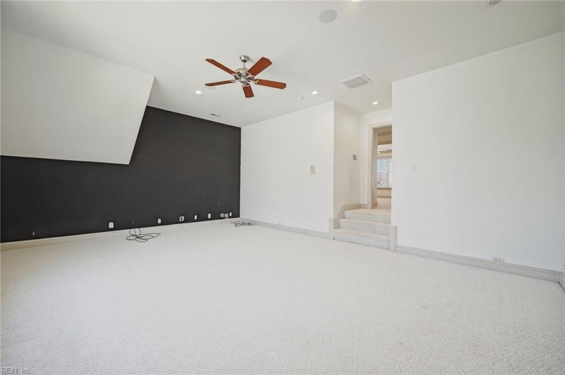Photo 31 of 42 residential for sale in Hampton virginia