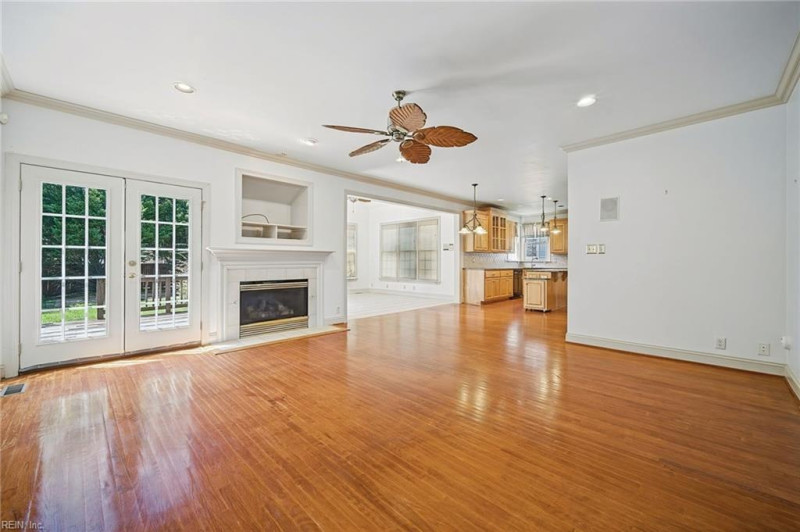 Photo 5 of 42 residential for sale in Hampton virginia
