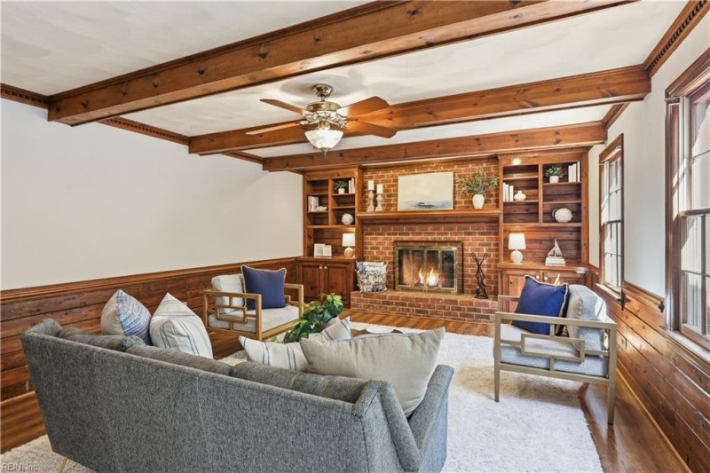 Photo 14 of 50 residential for sale in Virginia Beach virginia