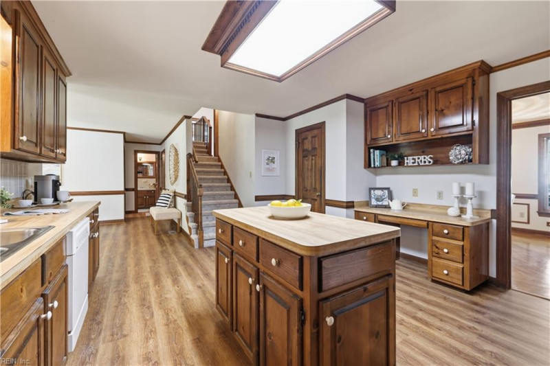 Photo 19 of 50 residential for sale in Virginia Beach virginia