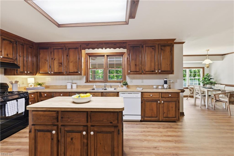 Photo 20 of 50 residential for sale in Virginia Beach virginia