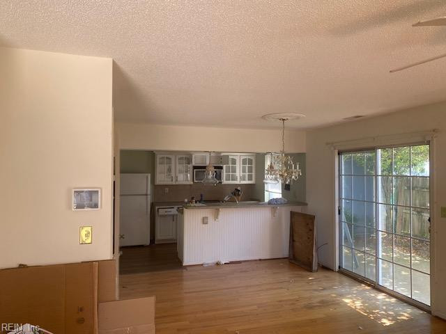 Photo 3 of 4 residential for sale in Chesapeake virginia
