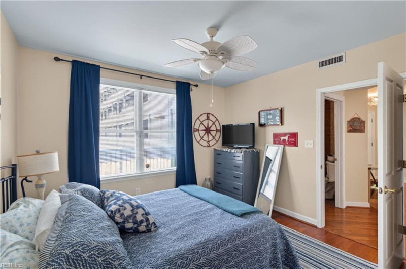 Photo 19 of 39 residential for sale in Newport News virginia